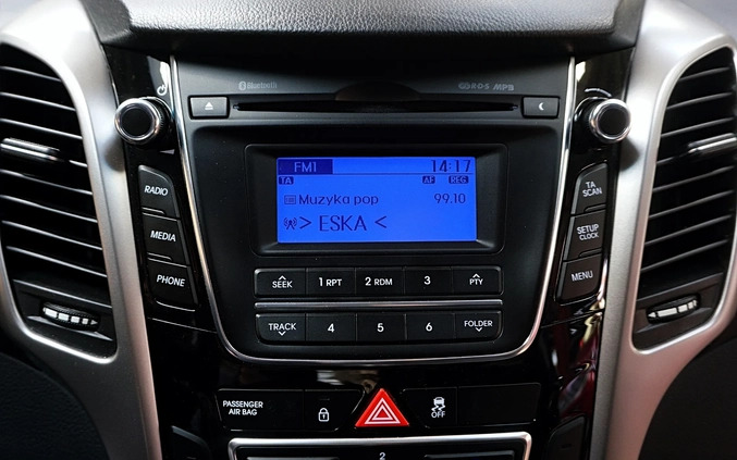 Hyundai I30 cena 48900 przebieg: 74800, rok produkcji 2016 z Golczewo małe 742
